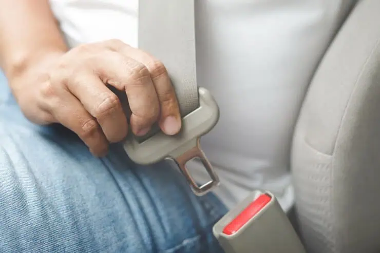 photo on seatbelt injuries