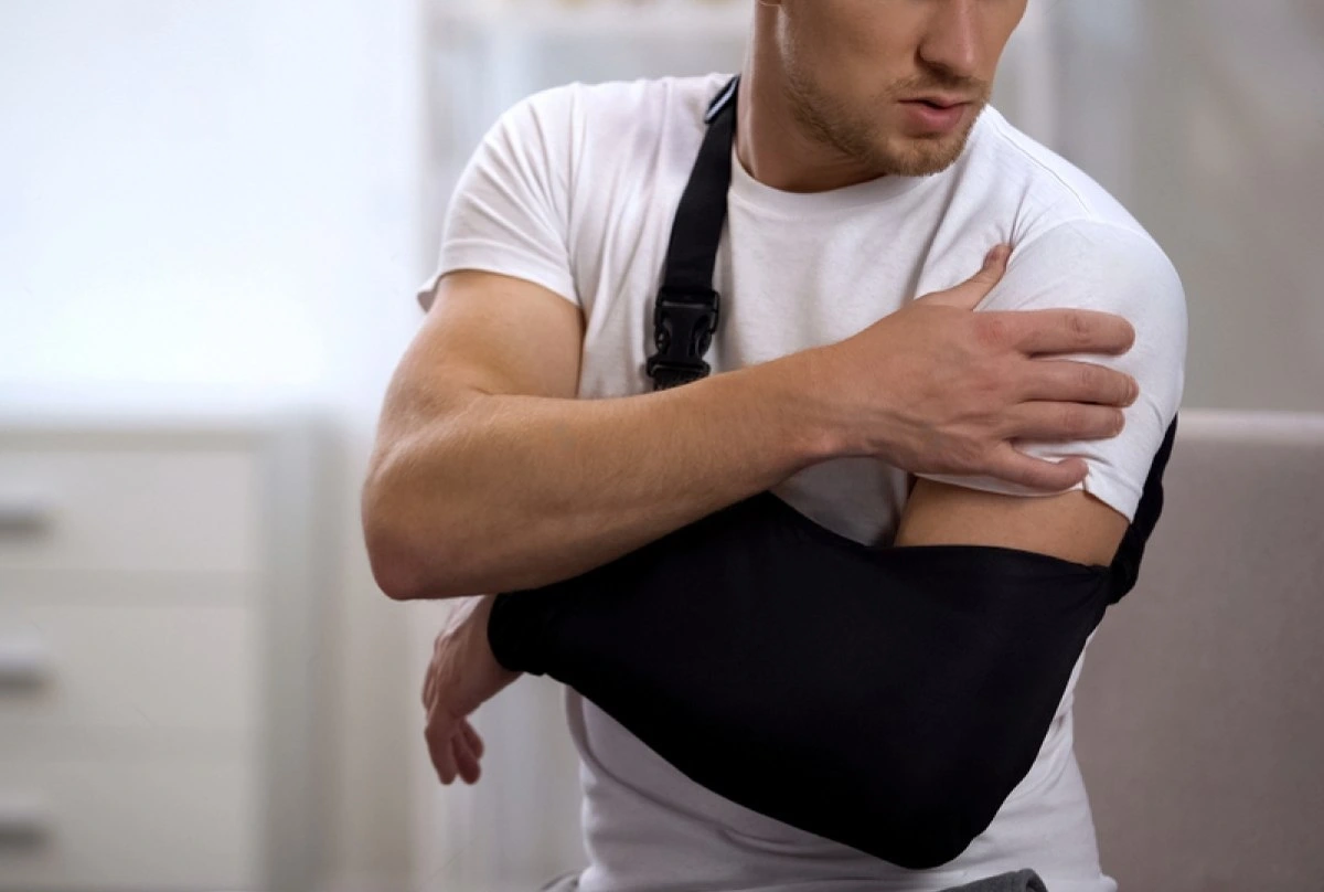 Austin shoulder injury lawyer helping clients with shoulder injury cases due to car crashes.